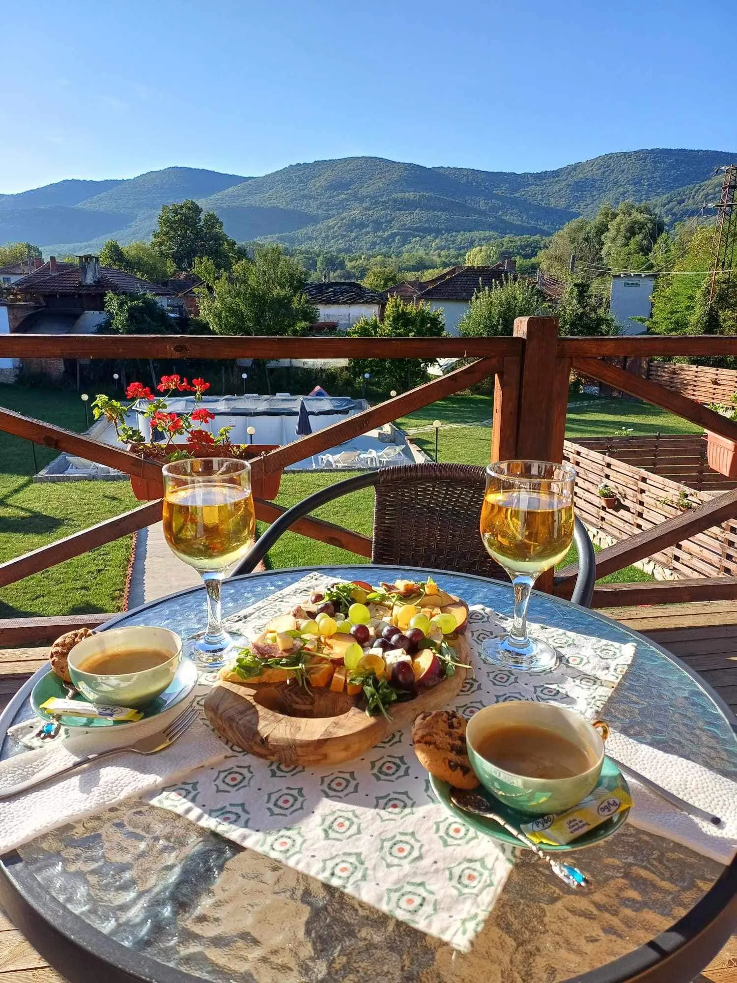 Сезонен басейн